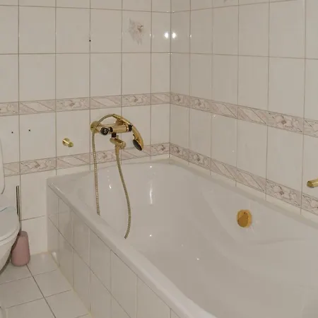 Σπίτι διακοπών Three-bedroom Holiday In *
